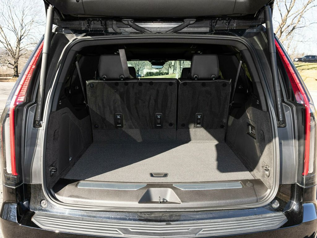 2023 Cadillac Escalade ESV ESV, Premium Luxury, Only 12,000 Miles!! Super Cruise,  - 22970701 - 60