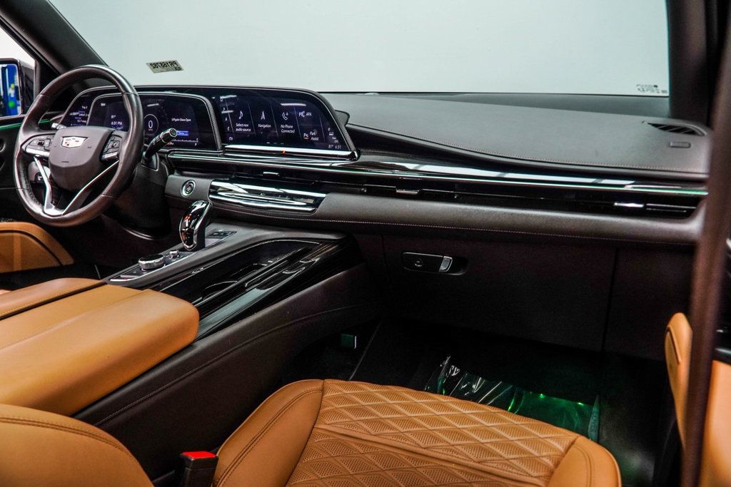 2023 Cadillac Escalade ESV Premium Luxury photo 17