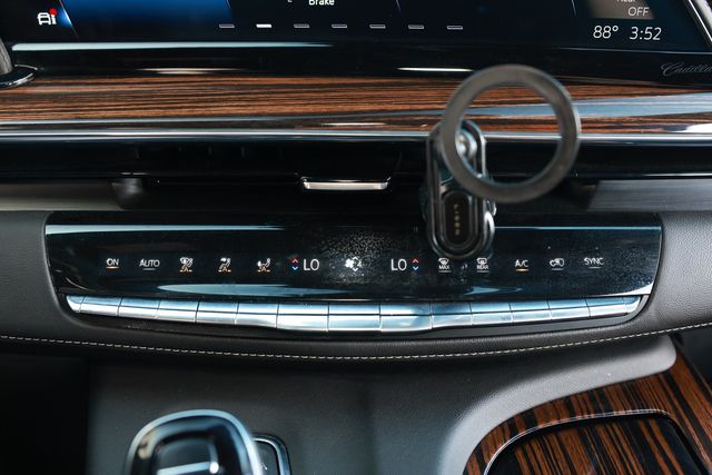 2023 Cadillac Escalade ESV RWD 4dr Luxury - 22935185 - 38