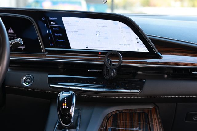 2023 Cadillac Escalade ESV RWD 4dr Luxury - 22935185 - 41