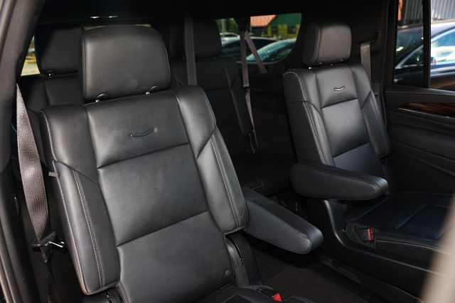 2023 Cadillac Escalade ESV RWD 4dr Luxury - 23026244 - 16
