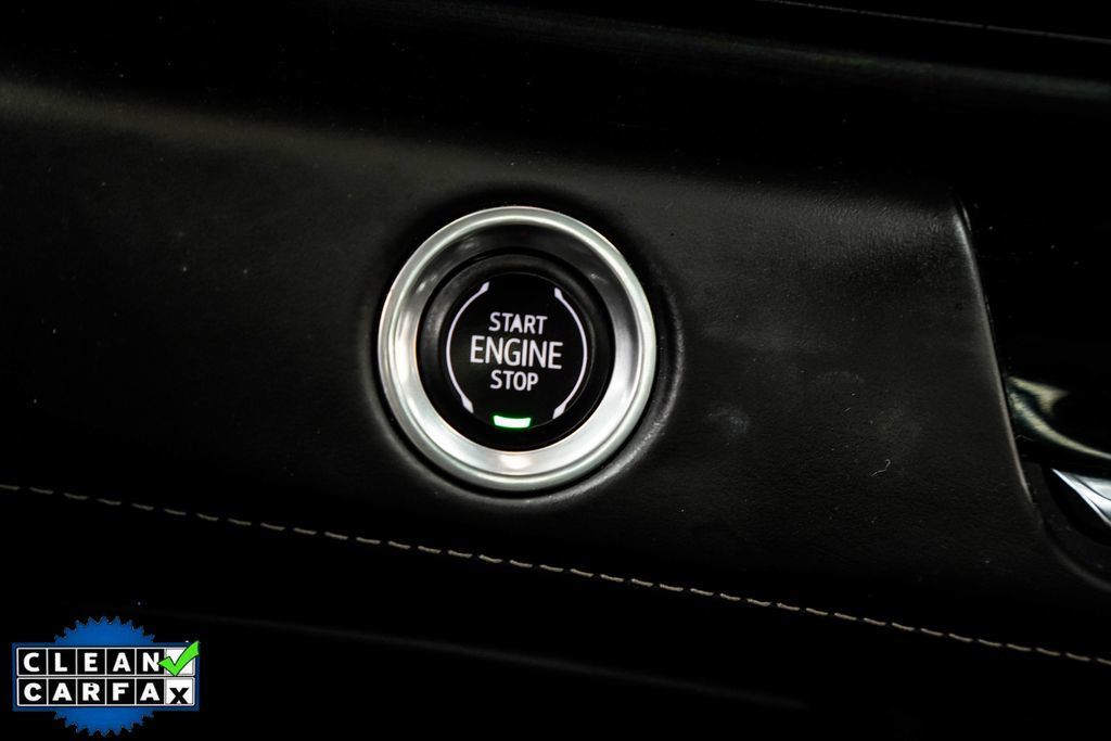 Cadillac Escalade ESV photo 36