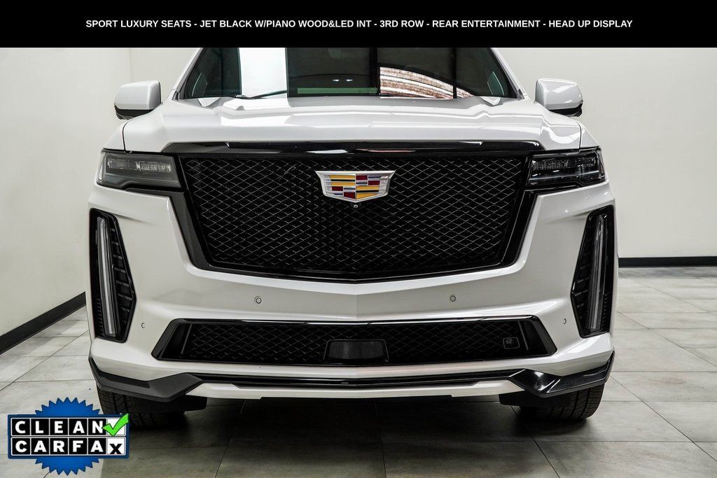 Cadillac Escalade ESV photo 5