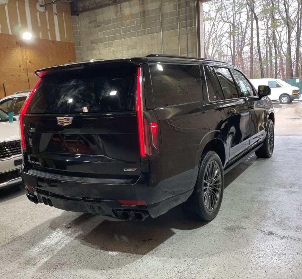 2023 Cadillac Escalade ESV V-Series - 22774370 - 5