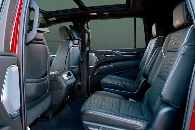 2023 Cadillac Escalade ESV V-Series - 23021308 - 20