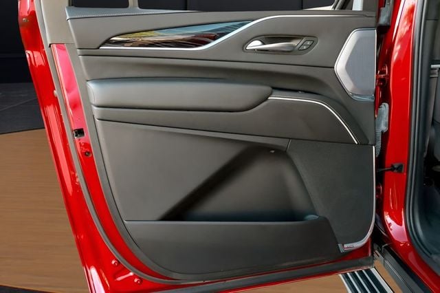 2023 Cadillac Escalade ESV V-Series - 23021308 - 32