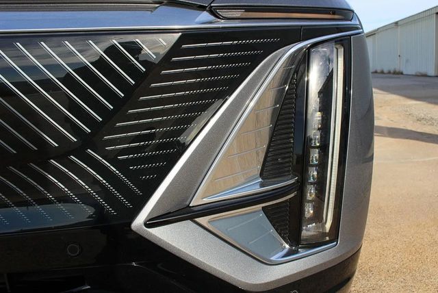 2023 Cadillac LYRIQ RWD 4dr Luxury - 22938497 - 11