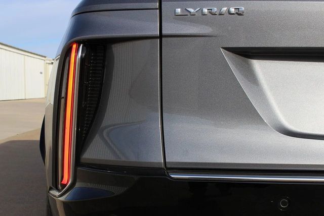 2023 Cadillac LYRIQ RWD 4dr Luxury - 22938497 - 16