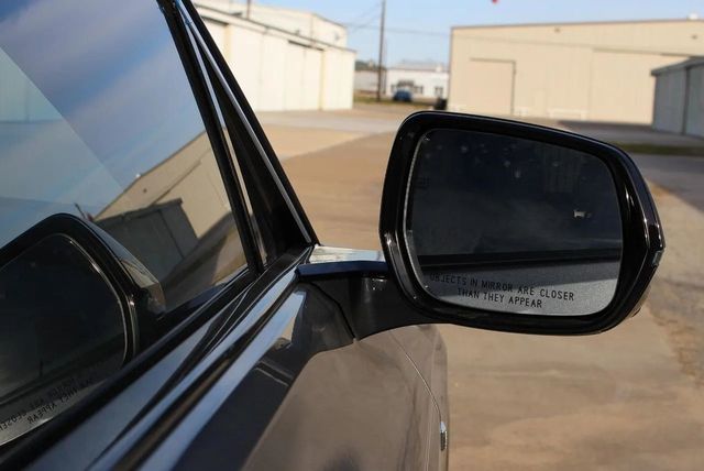 2023 Cadillac LYRIQ RWD 4dr Luxury - 22938497 - 23