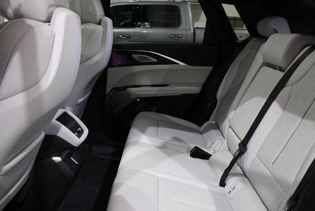 2023 Cadillac LYRIQ RWD 4dr Luxury - 22938497 - 37