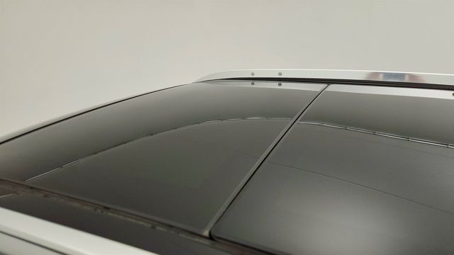 2023 Cadillac XT4 4dr Luxury w/ Power Sunroof + Cold Weather & Driver Assist. Pkgs - 22967979 - 9