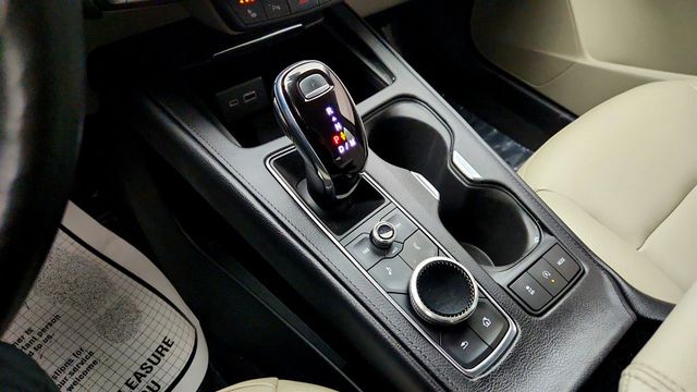 2023 Cadillac XT4 4dr Luxury w/ Power Sunroof + Cold Weather & Driver Assist. Pkgs - 22967979 - 16