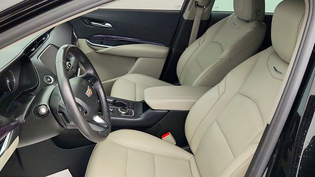 2023 Cadillac XT4 4dr Luxury w/ Power Sunroof + Cold Weather & Driver Assist. Pkgs - 22967979 - 20