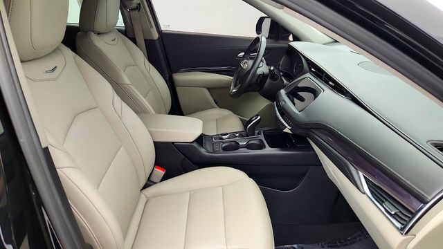 2023 Cadillac XT4 4dr Luxury w/ Power Sunroof + Cold Weather & Driver Assist. Pkgs - 22967979 - 24