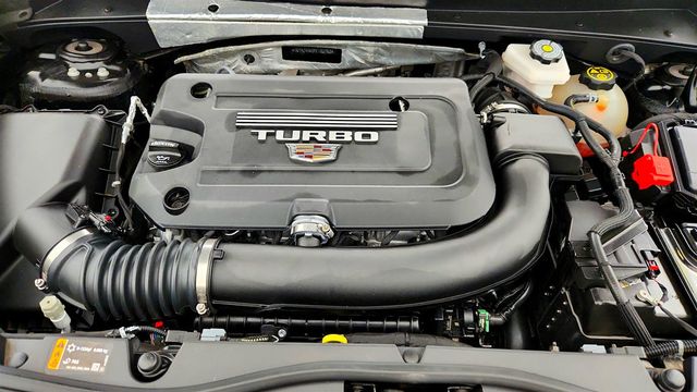 2023 Cadillac XT4 4dr Luxury w/ Power Sunroof + Cold Weather & Driver Assist. Pkgs - 22967979 - 27