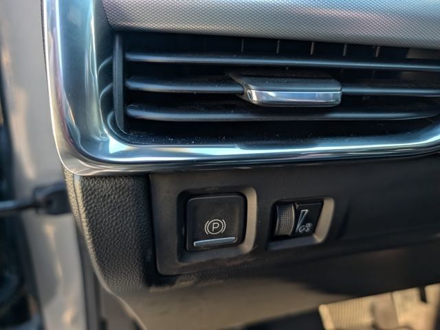 2023 Cadillac XT4 AWD 4dr Premium Luxury - 23025561 - 13
