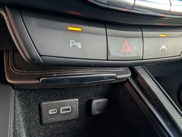 2023 Cadillac XT4 AWD 4dr Premium Luxury - 23025561 - 18