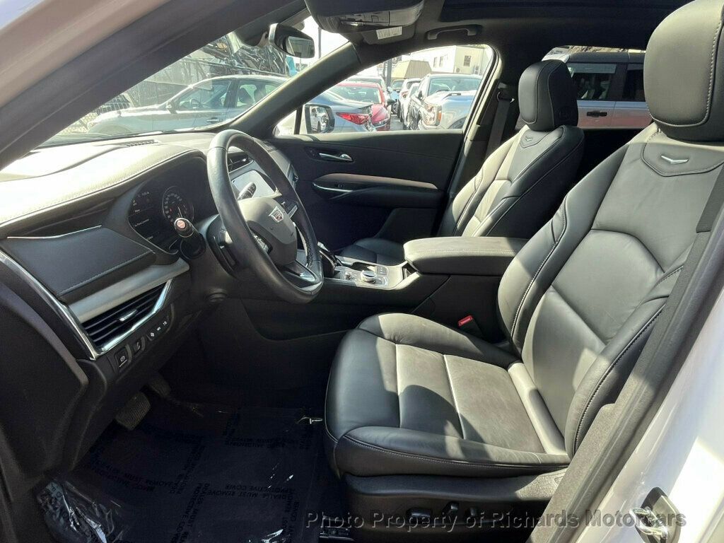 2023 Cadillac XT4 Premium Luxury photo 11