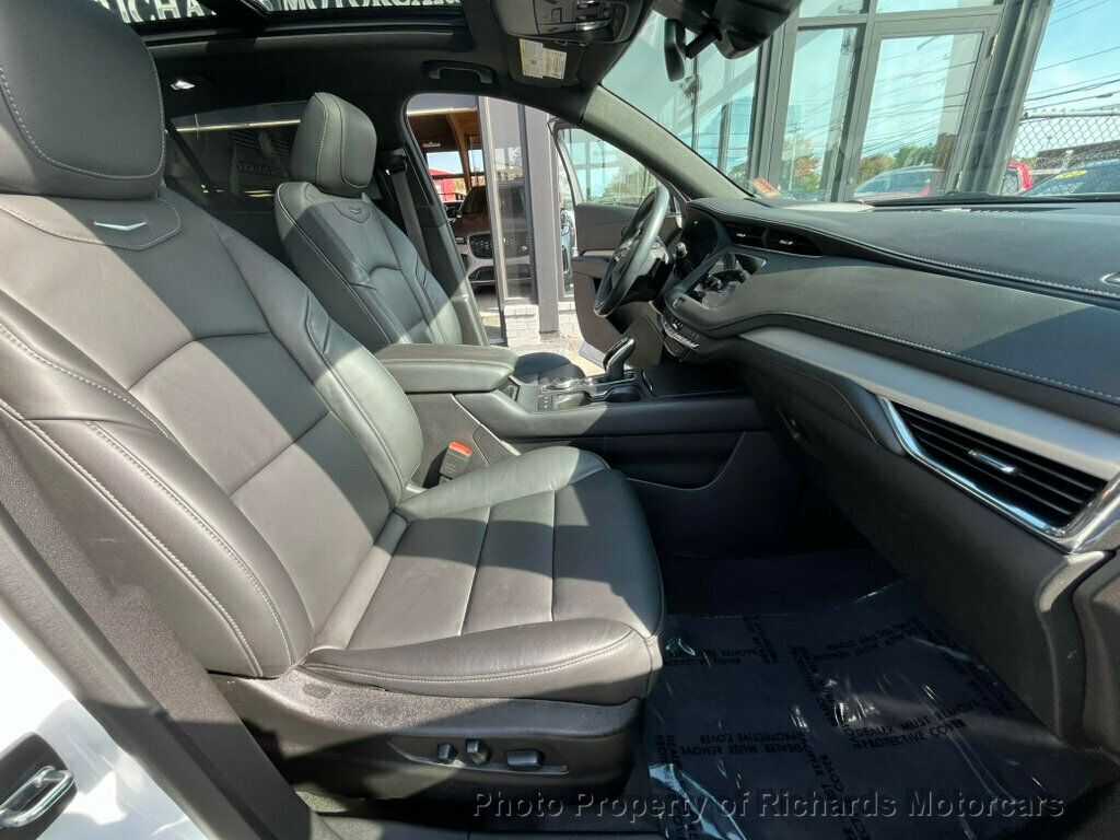 2023 Cadillac XT4 Premium Luxury photo 16