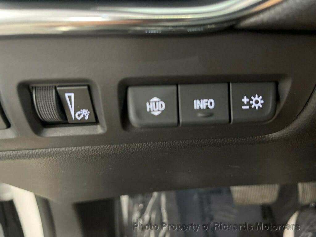 2023 Cadillac XT4 Premium Luxury photo 25