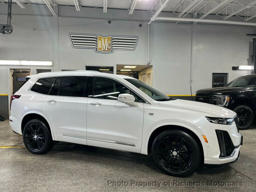 2023 Cadillac XT6 Premium Luxury photo 2