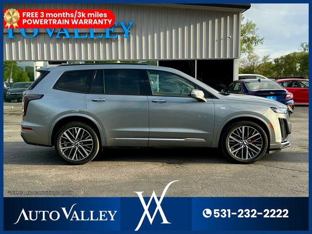 2023 Cadillac XT6 Sport SUV 4D - 23025595 - 7
