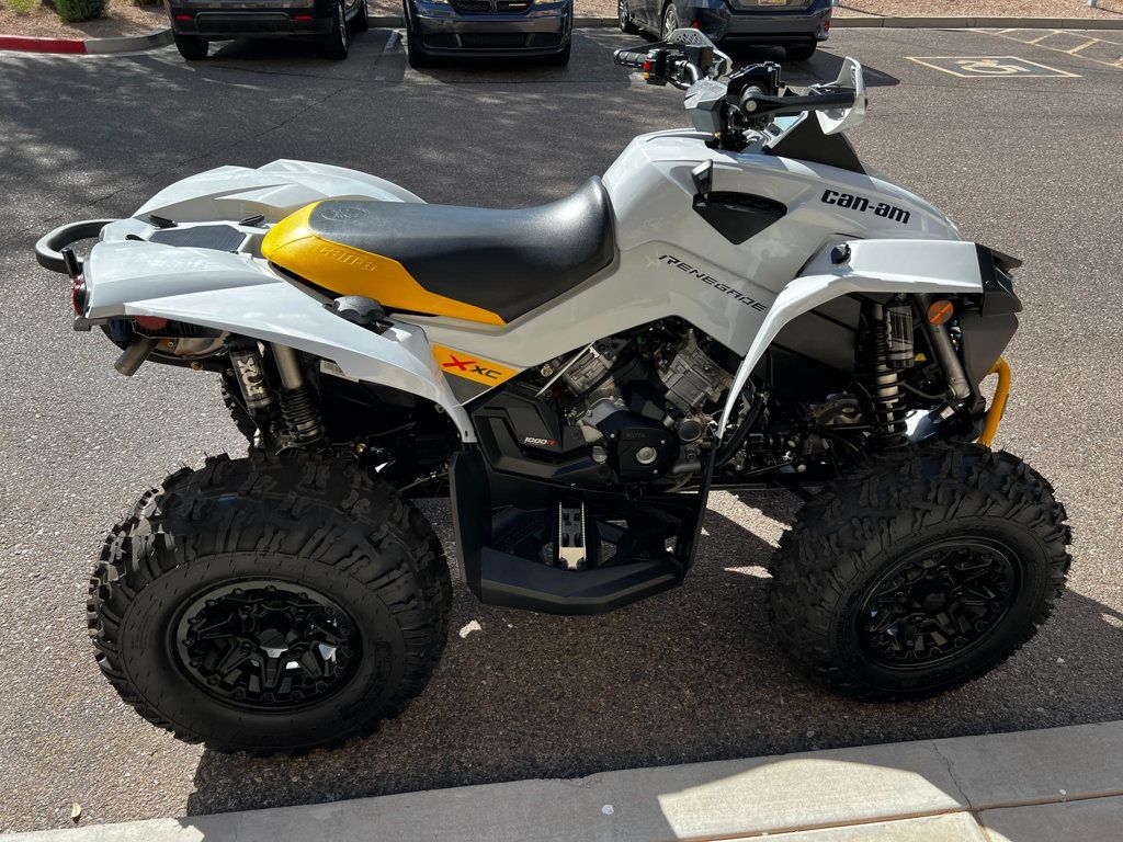 2023 Can-Am Renegade X XC 1000R LIKE NEW! - 22604279 - 3