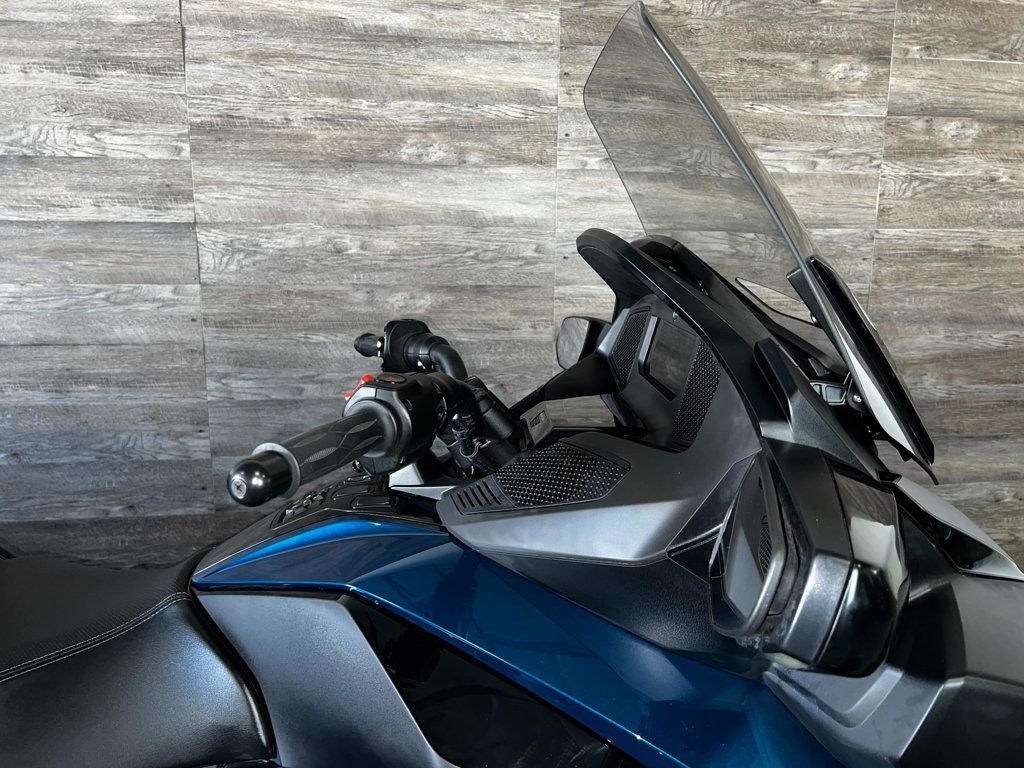 2023 Can-Am Spyder RT SE6 One Owner! - 22573080 - 3