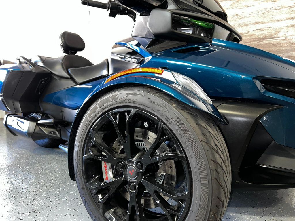 2023 Can-Am Spyder RT SE6 One Owner! - 22573080 - 4