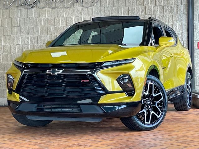 2023 Chevrolet Blazer FWD 4dr RS - 23023219 - 1