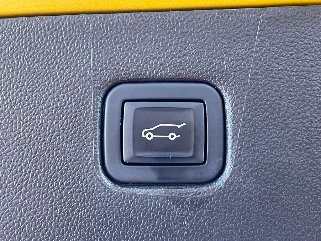 2023 Chevrolet Blazer FWD 4dr RS - 23023219 - 24