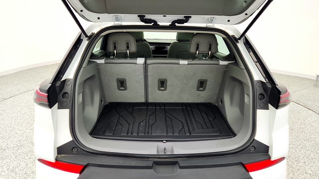 2023 Chevrolet Bolt EUV 4dr Premier with Sunroof, Bose Audio & Navigation - 23005613 - 24