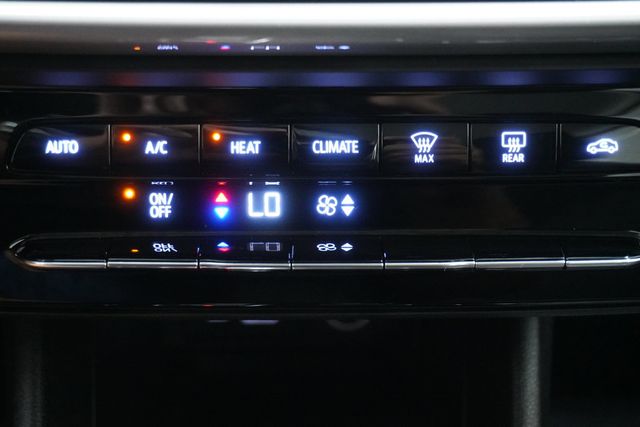 2023 Chevrolet Bolt EUV FWD 4dr LT - 22949407 - 17