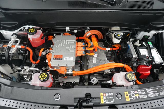 2023 Chevrolet Bolt EUV FWD 4dr LT - 22949407 - 26