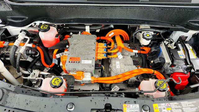 2023 Chevrolet Bolt EUV FWD 4dr LT - 23009562 - 25