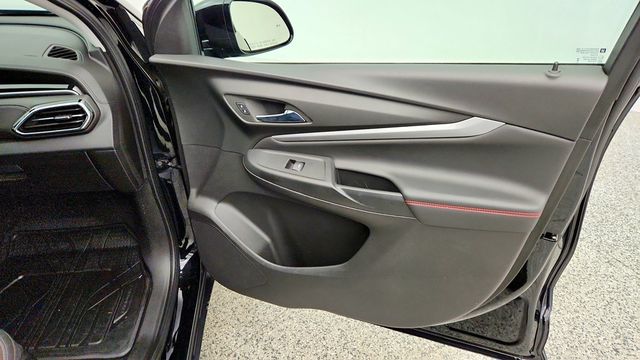 2023 Chevrolet Bolt EUV FWD 4dr LT w/ Redline Package & Leather Seats - 23086630 - 24