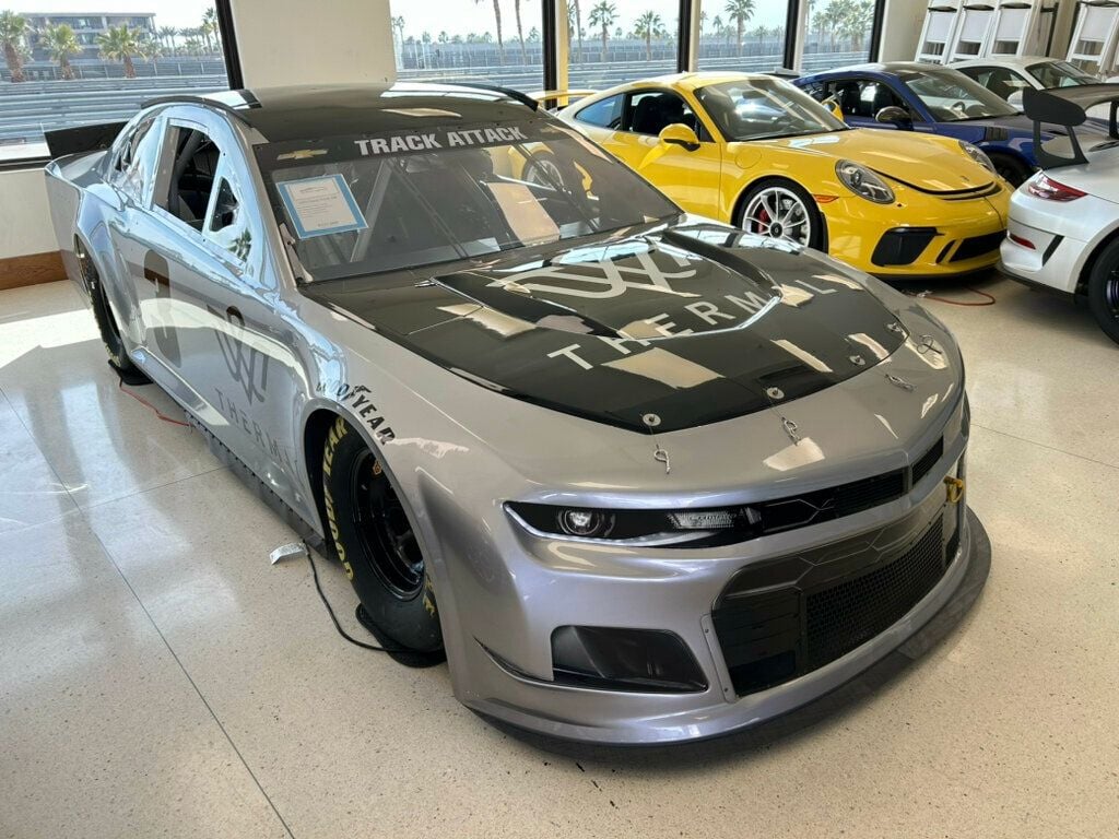 2023 Chevrolet Camaro  - 22764348 - 1