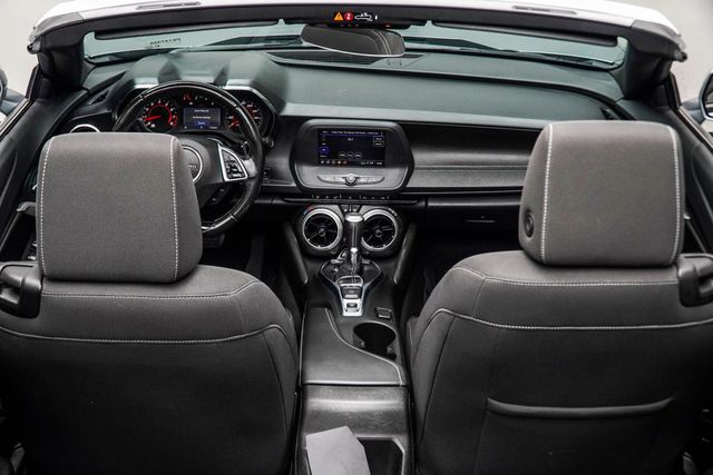 2023 Chevrolet Camaro 2dr Convertible 1LT - 23004738 - 4