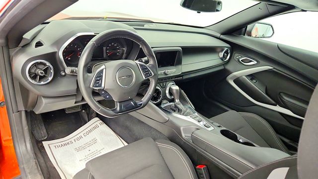 2023 Chevrolet Camaro 2dr Convertible 1LT w/ RS Package & 20'' Wheels - 23013787 - 11