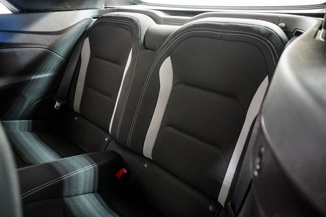 2023 Chevrolet Camaro 2dr Convertible LT1 - 22996875 - 7