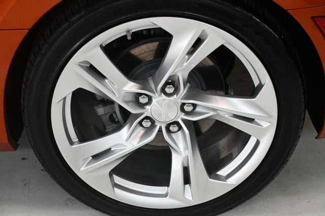 2023 Chevrolet Camaro 2dr Convertible LT1 - 22920569 - 25