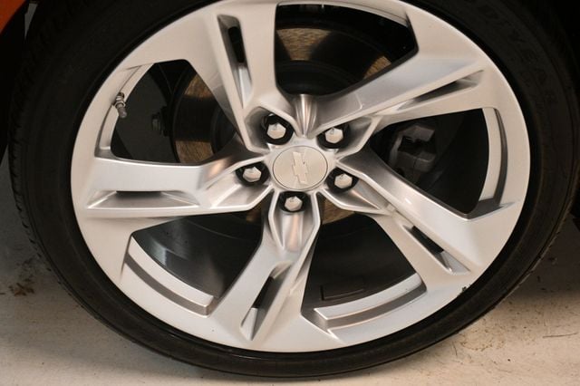 2023 Chevrolet Camaro 2dr Convertible LT1 - 22920569 - 27