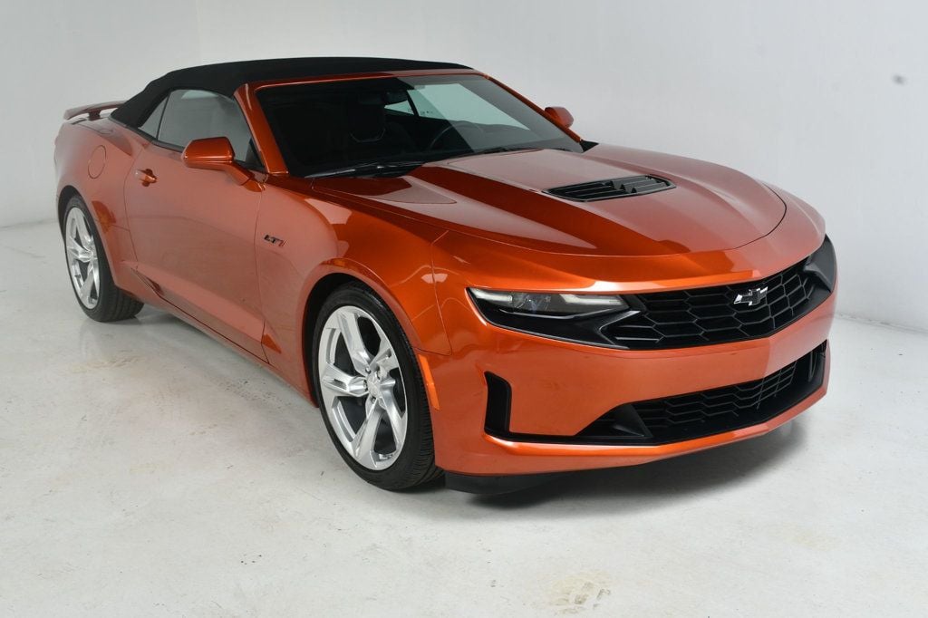 2023 Chevrolet Camaro LT1 photo 3