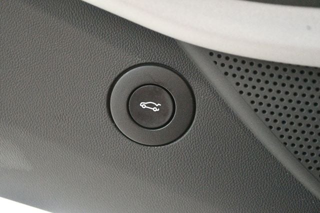 2023 Chevrolet Camaro 2dr Convertible LT1 - 22920569 - 70