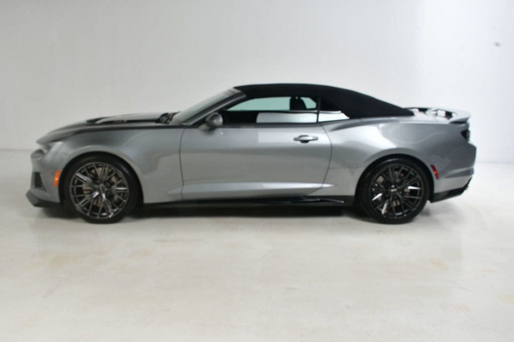 2023 Chevrolet Camaro ZL1 photo 3