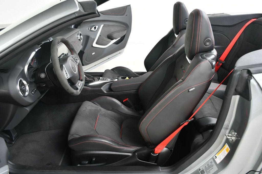 2023 Chevrolet Camaro ZL1 photo 32