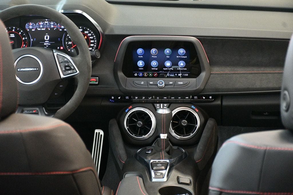 2023 Chevrolet Camaro ZL1 photo 5