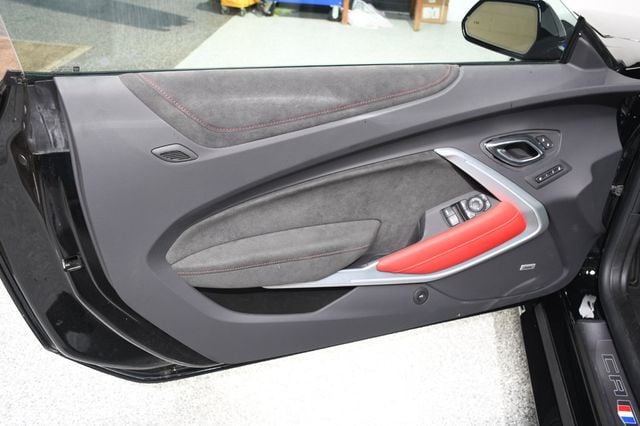 2023 Chevrolet Camaro 2dr Convertible ZL1 - 23047378 - 30