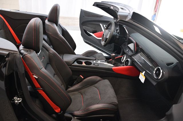 2023 Chevrolet Camaro 2dr Convertible ZL1 - 23047378 - 35