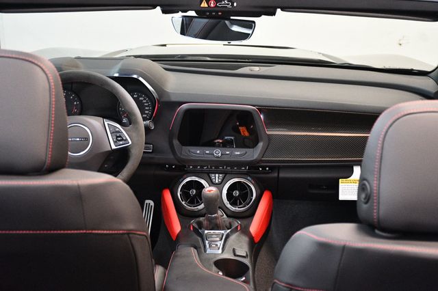 2023 Chevrolet Camaro 2dr Convertible ZL1 - 23047378 - 4